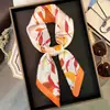Bufanda de Seda Estampado Floral Nueva Primavera y Otoño 2026, Seda Sintética, Tacto de Lujo de Gama Alta, Pañuelo Cuadrado Pequeño para Mujer, Bufanda Decorativa Versátil para el Cuello