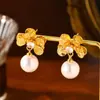 Brincos de Pérola Flor de Zircônia de Alta Qualidade para Mulheres, Luxo Acessível Francês, Elegantes da Moda, Brincos de Design Único, Brincos Versáteis