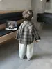 Camisa de Cuadros con Bordado de Letras para Niño de Primavera y Otoño Estilo Coreano Camisa Casual Bonita para Niños Pequeños y Niños Pequeños Comercio Exterior