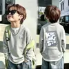 Camiseta Top Masculina Nova Estilo Primavera e Outono Falsa Peça Dupla Manga Longa para Crianças Médias e Grandes Bebê Malha Waffle Estilo Coreano Bonito Camada Base T