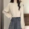Suéter suave y acogedor de cuello redondo para mujer, nuevo estilo otoño e invierno, corte holgado casual, jersey adelgazante, top corto de punto de manga larga para mujer