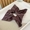 Pañuelo Cuadrado de Tela de Cuero Sintético Estilo Coreano para el Cabello con un Toque de Lujo, Elegante Diadema para Peinados de Moño con Acabado Brillante