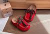 Sapatos Birkenstock com Design Retrô para Mulheres 2025 Outono Novo Sola Grossa Aumento Interno Biqueira Meia-Chinelos para Uso Externo Sapatos Birkenstock