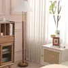 Luminária de Chão de Noz Nórdica com Decoração Plissada, Luminária de Sala de Estar Estilo Americano em Latão, Luminária de Homestay Retro Vintage de Luxo Leve