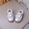 Zapatillas casuales para niñas, con cordones, diseño de conejo, lunares, estilo dulce, suela suave, zapatos de princesa, nueva colección primavera/verano, lindas y transpirables, 2026