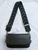 Bolso pequeño estilo japonés de moda para hombre, bandolera con cinta distintiva, estilo urbano, para mujer, 2024