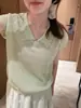 Camiseta Feminina de Malha com Recortes e Gola Lapela, Manga Curta, Estilo Novo Verão 2026, Cobre-Braço, Decote V, Elegante Estilo Coreano, Top Emagrecedor