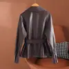 Jaqueta de Couro Curta Haining Nova para Mulheres Primavera e Outono, Modelagem Slim Fit Estilo Biker com Gola Reversível, Casaco de Couro Tamanho Grande