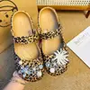 El mismo estilo que en Xiaohongshu: Zapatos de ballet KT con estampado de leopardo decorativo, accesorios de moda y versátiles, dijes para zapatos, hebillas decorativas para zapatos con agujeros DIY