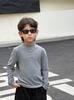 Muyue Children's Wear Boys' Base Shirt com gola alta infantil Outono e inverno 2024 Nova camiseta de manga comprida quente e espessada