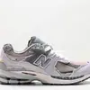 Zapatillas Deportivas Casuales Gruesas Originales Puras Transfronterizas New Balance Nb2002R Gris Yuanzu para Hombre y Mujer