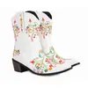 Botas Curtas Novas Outono e Inverno Femininas Bordadas Combinando Cores Estilo Étnico Retrô Comércio Exterior Salto Grosso Bico Quadrado Botas de Cavaleiro Martin Botas Femininas plus size