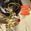 Figurilla de Vidrio de Colores del Dios Amarillo de la Riqueza con Flor de Loto, Cadena para Teléfono Celular Budista, Colgante para Coche, Regalo, Artículo Popular para Transmisión en Vivo