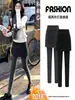 Leggings falsos de dos piezas para mujer, adecuados para usar al aire libre en otoño e invierno, estilo nuevo con polar y grosor añadidos, pantalones falda de talla grande que cubren las caderas y son favorecedores para figuras más grandes