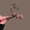Presilha de garra de cabelo elegante de tamanho médio para mulheres, novo modelo 2026, adequada para cabelos finos, presilha tubarão, acessório de cabelo estiloso para a parte de trás da cabeça