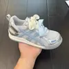 Zapatillas de Entrenamiento Alemanas de Suela Gruesa para Mujer, Tenis Blancos con Malla Transpirable, Nuevas Tendencia Casual Estilo 'Dad Shoes' Primavera/Verano 2026