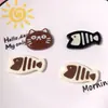 Gatinho Novo Comendo Espinha de Peixe Desenho Animado Acessórios de Resina DIY Presilha de Cabelo Acessórios de Cabelo Chaveiro Sapato com Furo Capa de Celular Patches