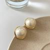 Pendientes de perlas grandes clásicos de estilo coreano, de metal curvo, de diseño simple y moderno, de alta calidad, con aguja de plata para mujer.