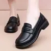 Nuevos Zapatos de Mujer Otoño 2026: Mocasines Negros Populares de Piel Suave, Zapatos Casuales Versátiles para Mujer con Suela Suave y Plana