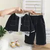 Conjunto de Roupa para Primavera e Outono, Jaqueta Jeans Patchwork Estilosa, Conjunto de Três Peças com Manga Longa para Crianças no Atacado, Novo Modelo 2026 Conjunto para Meninas