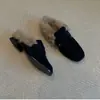 Versão em couro macio~Sapatos quadrados acolchoados estilo retrô britânico com salto interno para mulheres, pantufas quentes forradas com fleece para o inverno, bico fechado
