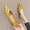 Estilo Europeo y Americano Moda Primavera y Verano 2024 Nuevos Zapatos de Mujer talla grande Boca Baja Punta Fina Tacón Plano Sandalias de Mujer