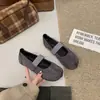 Zapatos Mary Jane Retro con Velcro y Punta Dividida Estilo Pata de Cerdo para Mujer 2026 Otoño/Invierno Versátiles Slip-on Planos Antideslizantes Zapatos Individuales de Moda