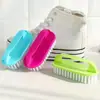 Escova de Limpeza Multifuncional Doméstica, Escova de Lavanderia, Não Danifica as Roupas, Escova para Limpeza de Sapatos, Escova com Cabo Longo, Cerdas Densas e Rígidas, Escova de Plástico para Chão