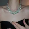 Collar de Perlas de Doble Capa Flor de Camelia, Sencillo y de Moda, Lujo Ligero, Cadena para Clavícula de Gama Alta, Accesorio de Cuello Apilable para Chica Dulce