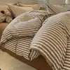 Conjunto de cama simples de algodão puro escovado de quatro peças com toque de alta qualidade, capa de edredom espessa 100% algodão, lençol, conjunto de três peças com lençol com elástico