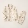 Primavera, Verão, Outono, Inverno 2026 Vestível Macio Amigo da Pele Gaze Dupla Estampa de Urso Gola Pijama Absorvente de Umidade Absorvente de Suor Respirável