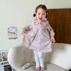 Roupas Infantis Pera Zheshou Vestido para Meninas Outono Novo Estiloso Gola Boneca Saia Floral Infantil Saia para Bebê Menina Classe A