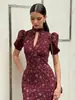 Vestido Floral Retro Estilo Palacio con Cuello Alto, Mangas Cortas Abullonadas Francesas, Cintura Alta, Efecto Adelgazante y Elegante Look de Diosa