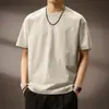 Camiseta de Manga Corta con Rayas Verticales Texturizadas Sencilla para Hombre Xintang Primavera/Verano 2026 Transpirable Agradable a la Piel Versátil para el Día a Día