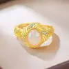 Anel de Opala Popular Transfronteiriço Nicho Estilo Frio Feminino Ouro 18K Alto Padrão Doce Cool Dedo Indicador Anel Ajustável