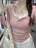 Camiseta Femenina Rosa Girly para Primavera 2026 con Empalme de Botones de Encaje, Falso Dos Piezas, Ceñida a la Cintura, Camisa Base Fruncida