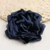 Stock directo de fábrica tela de camelia hecha a mano flores de rosa accesorios para ropa tocados broches pines flores