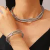 Gargantilla Exagerada de Múltiples Capas, Cadena Hueso de Serpiente Personalizada, Triple Vuelta Minimalista Estilo Metal Punk, Superventas Transfronteriza Europea y Americana