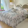Juego de Cama de Cuatro Piezas de Algodón Puro Estampado Digital de Alta Gama Estilo Falda de Cama Estilo Princesa Pastoral Funda Nórdica con Volantes y Encaje Ropa de Cama