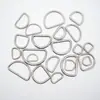Venta al por mayor del fabricante Hebilla D Semicircular Electrochapada Collar para Mascotas Anillo D Accesorios de Ferretería para Equipaje Hebilla D Semicircular Metálica de Alta Calidad