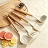 Utensilios de cocina de silicona con mango de madera, pala china de madera maciza, espátula, colador con tubo de almacenamiento, sartén antiadherente, cuchara para sopa, traje de fábrica al por mayor