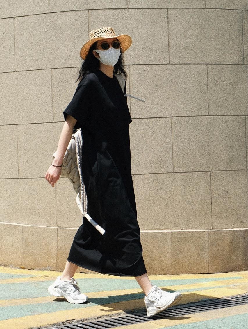 77B22F73-EE51-4009-AA8E-8FBF09