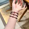 Pulsera de Cristal de Granate Natural Qiaoen para Mujer, Pulsera Fina de Granate Borgoña, Cristal de Fresa 7A, Cristal Flor de Durazno