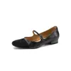 Sapatos de Salto Baixo Elegantes e Confortáveis de 2cm, Novo Modelo Primavera e Outono 2026, Bico Redondo, Salto Baixo, Sapatos de Couro com Tira Única