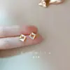 Pendientes Cuadrados de Concha de Gama Alta para Mujer, Nuevo Estilo de Moda 2026, Pendientes Únicos y Elegantes de Celebridad de Internet, Accesorios para Orejas Minimalistas de Nicho