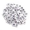 Paquete de 100 cuentas acrílicas cuadradas con doble agujero para letras mayúsculas y doble agujero, accesorios semiacabados.