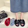 Pantuflas Peludas Cuidadosamente Seleccionadas para Mujer, Nuevos Modelos Otoño e Invierno, Para Uso en Casa, Adornadas con Pedrería, Suela Plana, Cálidas, Pantuflas de Una Tira, Pantuflas de Algodón de Moda