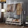 Cabide de chão para quartos, simples e fácil de usar, com design reforçado, adequado para pendurar roupas e chapéus, e pode ser movido pela varanda para secar roupas.