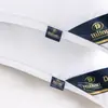 Entrega Directa de Fábrica Almohadas Exclusivas de Hotel al por Mayor, Protección de Cuello Plegable de Terciopelo de Plumas Núcleo de Almohada Individual Cómodo