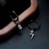 Brincos de Argola Cruzados de Zircônia Transfronteiriços para Homens, Brincos de Argola Lisos, Presilhas de Orelha de Raio, Pingentes de Orelha, Acessórios de Orelha para Mulheres, Amostra de Live do TikTok